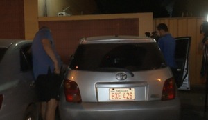 Delincuentes abandonan en Asunción automóvil robado - trece