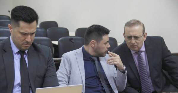 La Nación / Suspenden inicio de juicio oral del senador Erico Galeano