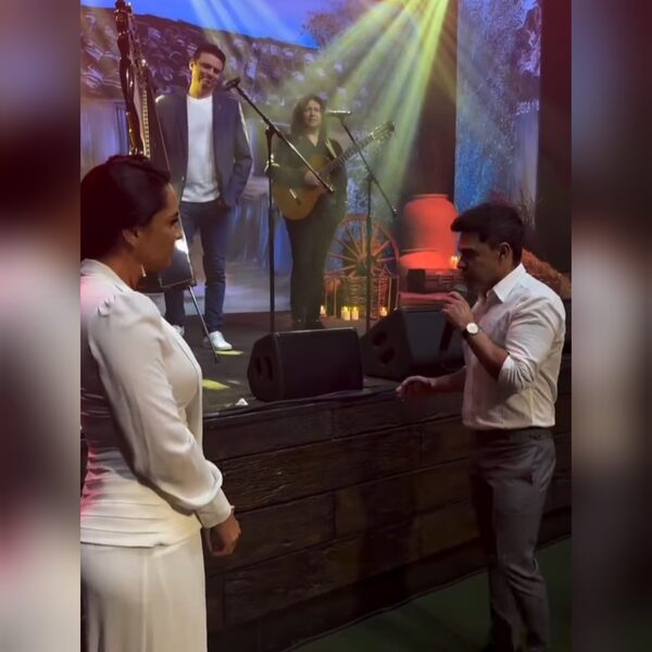 Popular / (VIDEO)Hasta las lágrimas: ¡Zezé cumplió su sueño de conocer a arpista paraguayo!