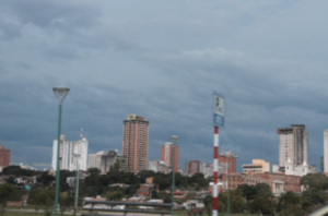 Meteorología anticipa martes cálido con lluvias y tormentas fuertes