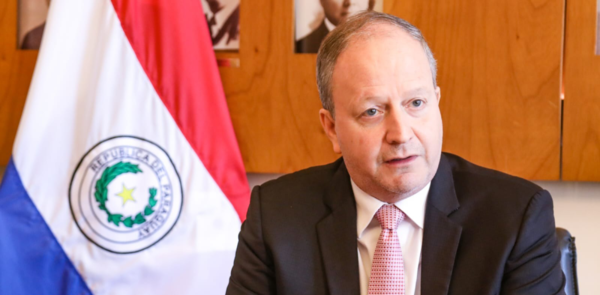 Sector docente fue el m谩s beneficiado con recursos en estos dos a帽os, afirma Fern谩ndez Valdovinos