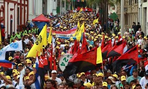 Docentes cumplen segundo día de paro y rechazan propuesta – Prensa 5