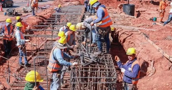 Agentes económicos prevén crecimiento del PIB del 4 %
