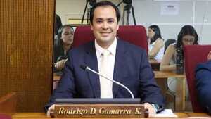 Cartista trata de "bocón" a interventor de CDE y acusa a Prieto de escuchas