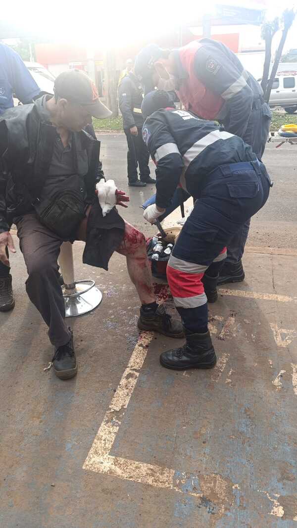 Motociclista herido tras ser arrastrado por un camión en Encarnación