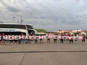 Versus / Masivo desplazamiento de hinchas de Cerro Porteño hacia Argentina