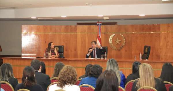 La Nación / En seminario disertan sobre atención y prevención de violencia a niños, niñas y adolescentes