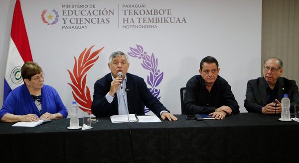 Gobierno destaca inversión récord en salarios docentes por USD 256 millones - El Trueno