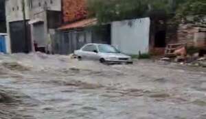 Video: fuertes raudales en el barrio San Pablo de Asunción - Nacionales - ABC Color