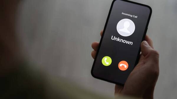 Llamadas desde EE. UU. y Canadá: si las recibiste, deberías conocer estos riesgos