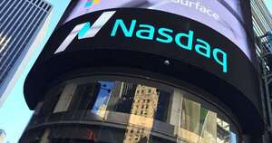 Nasdaq y S&P 500 caen por salida de inversores de las acciones tecnológicas