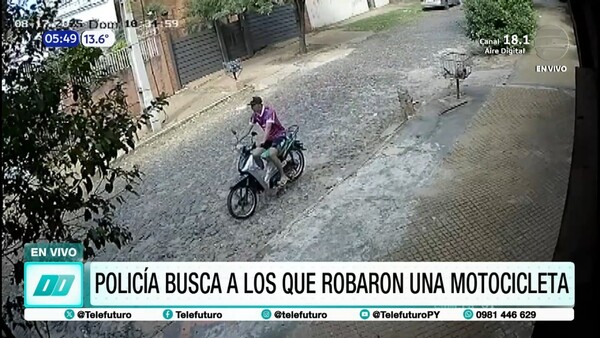 Robo de motocicleta a plena luz del día en Asunción