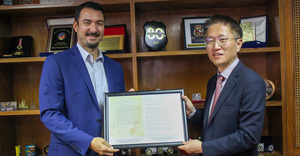 Migraciones recibe documento histórico en aniversario de colectividad coreana en Paraguay - .::Agencia IP::.
