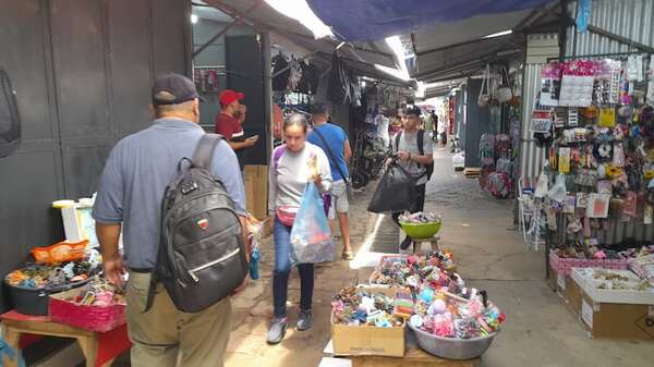 Crisis en Formosa por contrabando: argentinos pasan a hacer compras a Paraguay - Nacionales - ABC Color