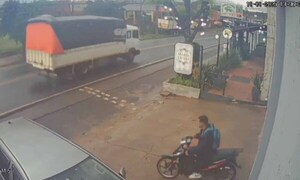 Robo de motocicleta a plena luz del día en Coronel Oviedo – Prensa 5