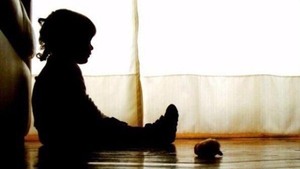 Condenan a madre que no denunció abuso sexual de su hija | Unicanal