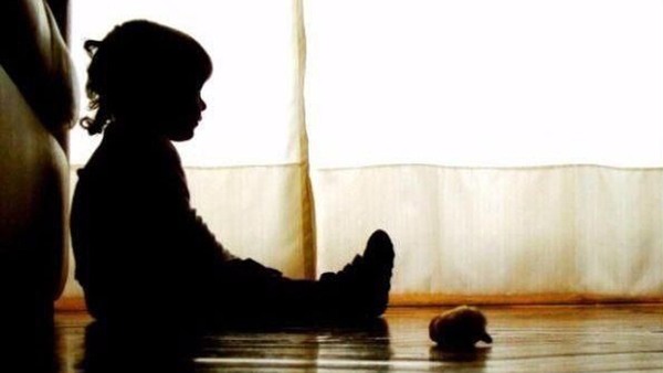 Condenan a madre que no denunció abuso sexual de su hija | Unicanal