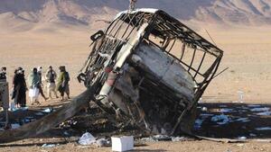 Afganistán: 76 muertos tras choque entre bus y camión cisterna | Unicanal