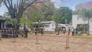 Funcionarios levantan paro en la Municipalidad de Ciudad del Este