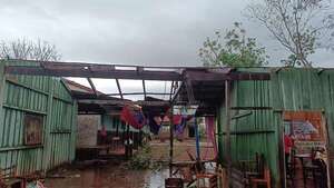Temporal de fuertes vientos, granizos y lluvias dejó daños materiales en San Pedro - Nacionales - ABC Color