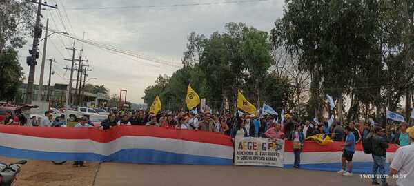 Docentes evalúan movilizarse de nuevo
