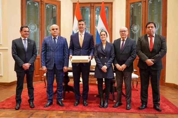 Paraguay recupera valiosos documentos históricos con apoyo de EE.UU. y Argentina - ADN Digital