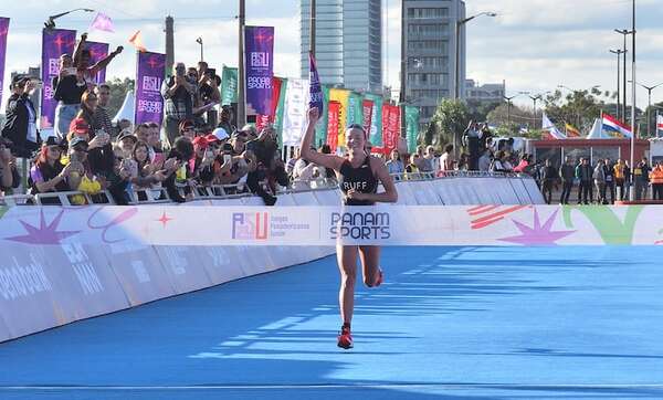 ASU2025: Arrancó el triatlón como última modalidad en Encarnación - Polideportivo - ABC Color