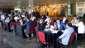 Negocios e innovación sostenible reúnen a representantes de distinos países