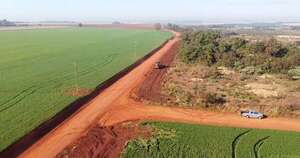 La Nación /  Avanza construcción de la Ruta de la Banana