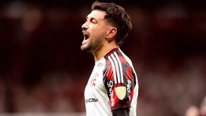 De Arrascaeta clasifica a Flamengo