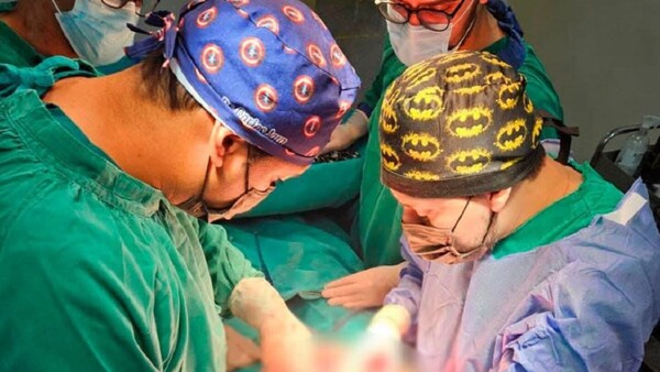 Extirpan tumores de ovario de 10 kilos a dos pacientes en Hospital de Concepción