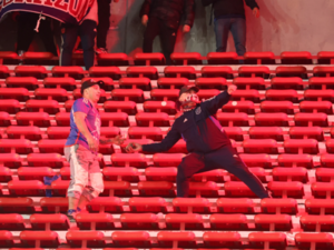 Violencia en Avellaneda cancela partido internacional