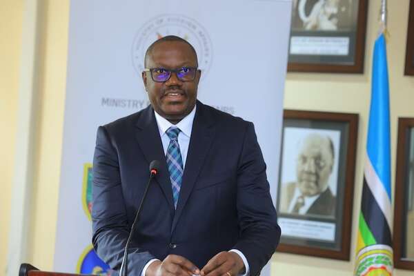 Uganda acuerda con EE.UU.   recibir a solicitantes de asilo, bajo cooperación parecida a la firmada por Paraguay - Mundo - ABC Color