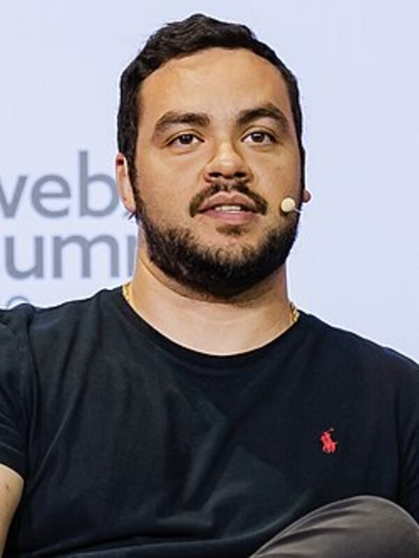 Popular / Empresario he´i que los que tienen menos de 30 son perezosos, se quejan de todo por eso no los contrata