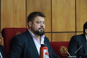 Senador pide normas ISO y huellas dactilares para urnas electrónicas