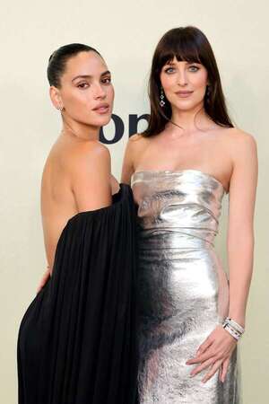 Adria Arjona y Dakota Johnson, diosas en Los Ángeles - Gente - ABC Color