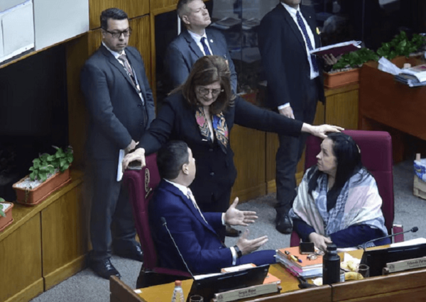 Senado frena ley de inglés desde preescolar por falta de fondos - Noticiero Paraguay