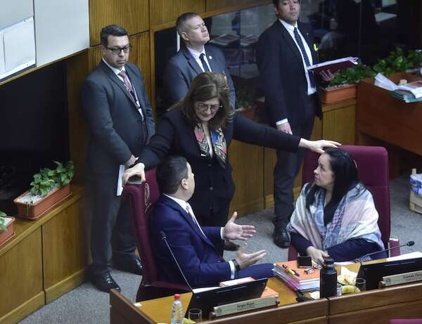 Senado devuelve ley sobre enseñanza de inglés desde preescolar por falta de fondos y docentes - Política - ABC Color