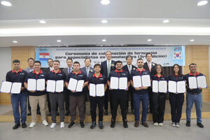 Técnicos paraguayos completan capacitación en matricería automotriz en Corea del Sur - ADN Digital