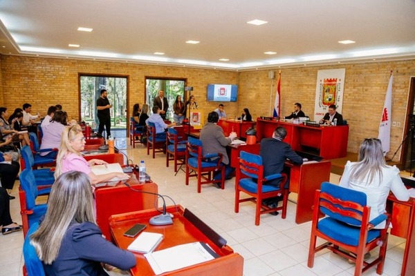 Junta Municipal aún sin acuerdo sobre intendente interino en CDE - ADN Digital