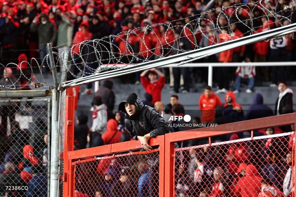 Versus / Conmebol resolverá sanciones del Independiente-U de Chile apenas tenga todos los informes