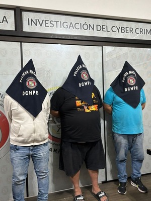 Detienen a tres personas que estafaban mediante duplicación de chips | Unicanal
