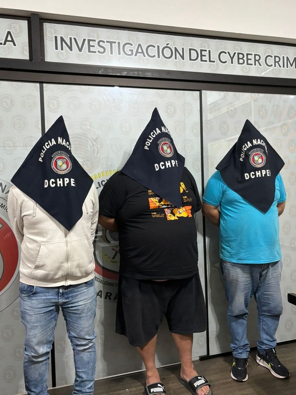 Detienen a tres personas que estafaban mediante duplicación de chips | Unicanal