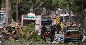 La Nación / Colombia reforzó operaciones militares tras ataque guerrillero que dejó 18 muertos