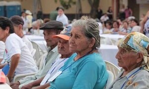 Pagan hoy a beneficiarios de Tekoporâ y Adultos Mayores – Prensa 5