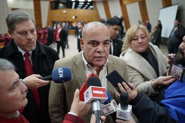 AUDIO: “Quiero ver el informe primero”, dice “Bachi” consultado si “Nenecho” será destituido o será blanqueado - A La Gran 7-30 - ABC Color