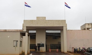 Ministerio de Justicia descarta existencia de túnel en la Penitenciaría de Minga Guazú - OviedoPress