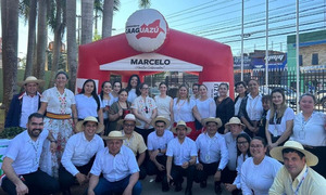 Entre trajes típicos y sabores nacionales se celebra el Tavarandú Ára en la Gobernación de Caaguazú - OviedoPress