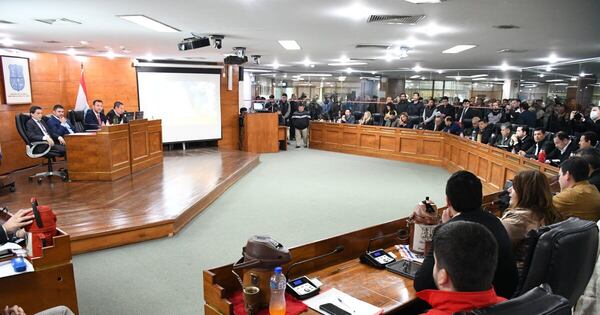 La Nación / Arrancó la danza de nombres en la Junta de Asunción para reemplazar a Rodríguez
