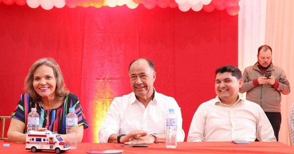 Lilian y Afara inscriben su movimiento para las municipales y se le plantan a Marito